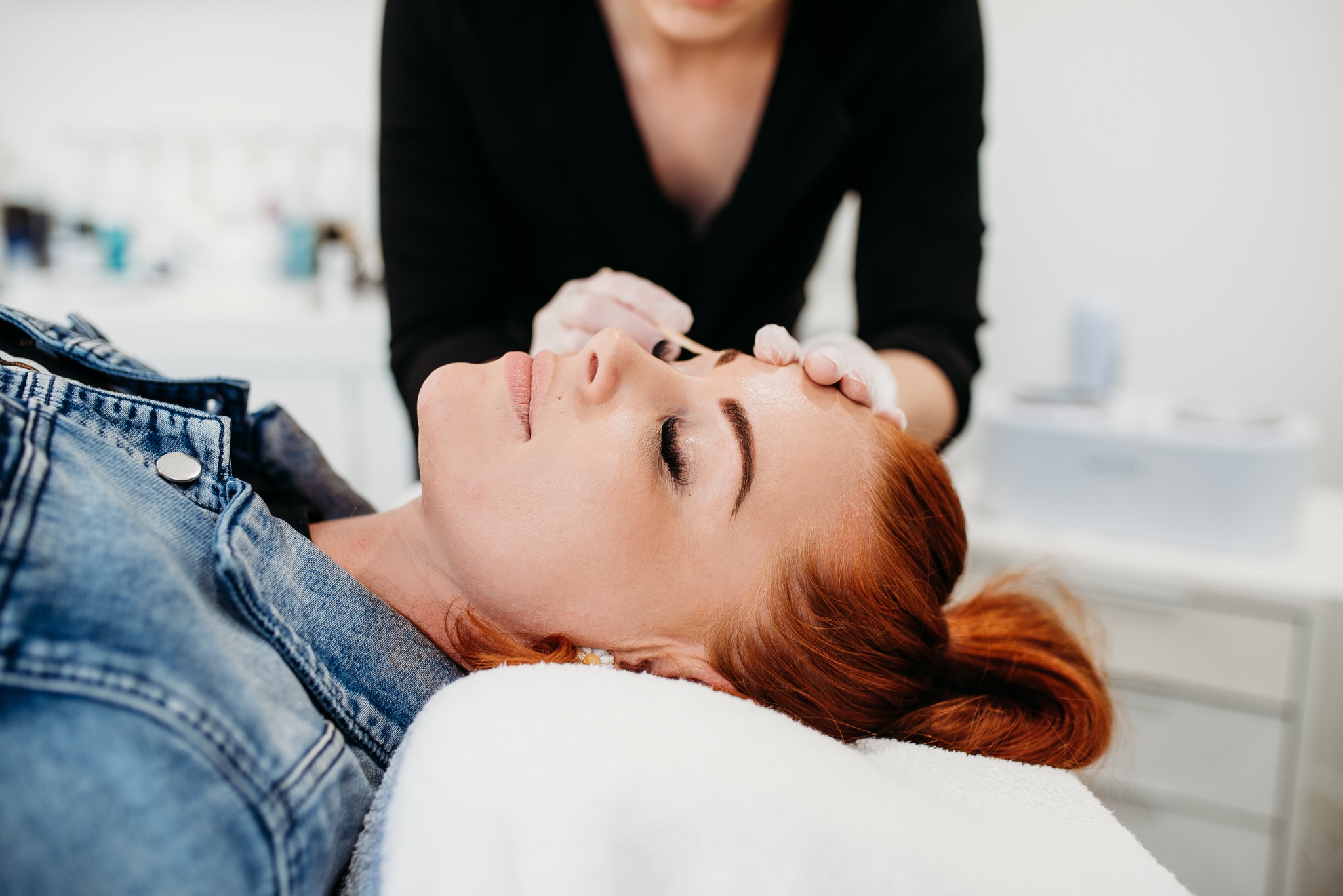 Eyelash-and-brows-service